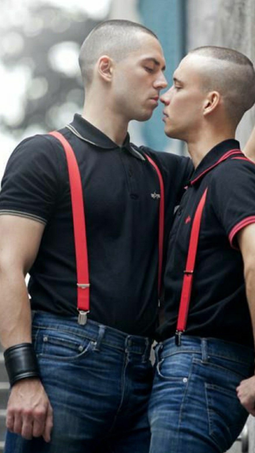 Skinheads of skinheads