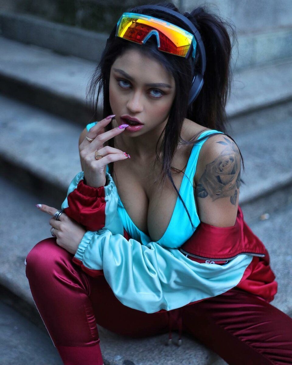 Christina Bertevello hot