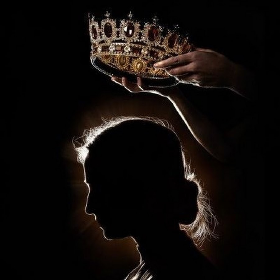 Fiorella is a barn in a swimsuit