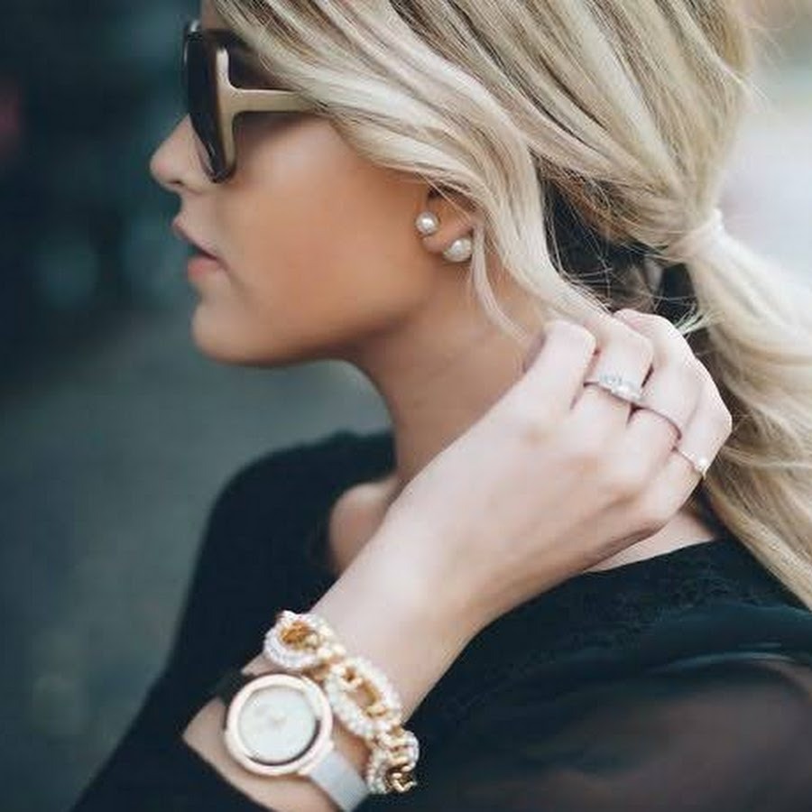 Beautiful naked women aged