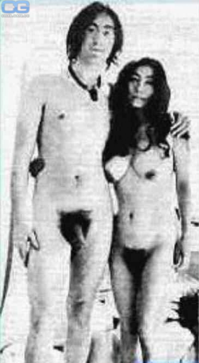 John Lennon and Yoko it is naked photo