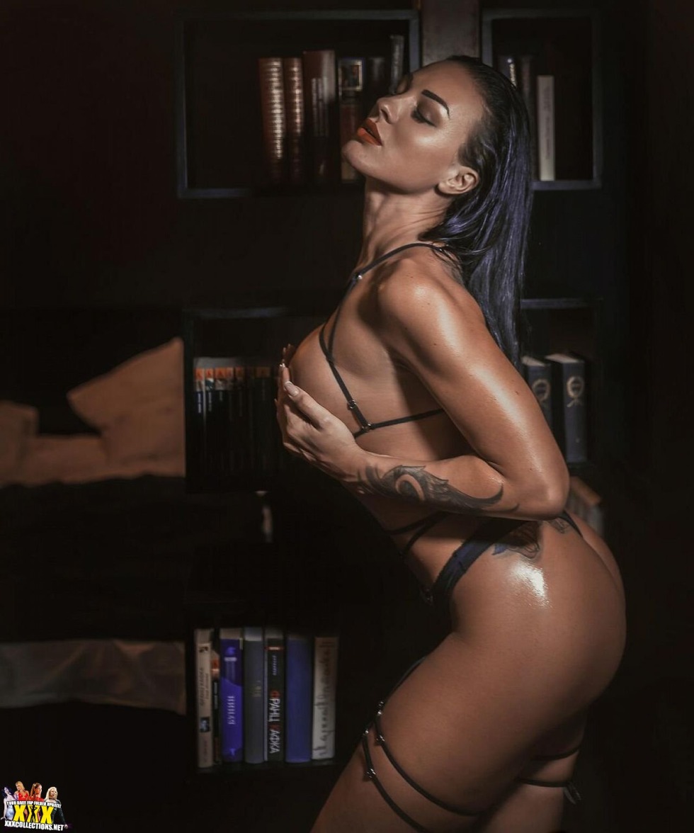 Oxi Konovalova naked drain