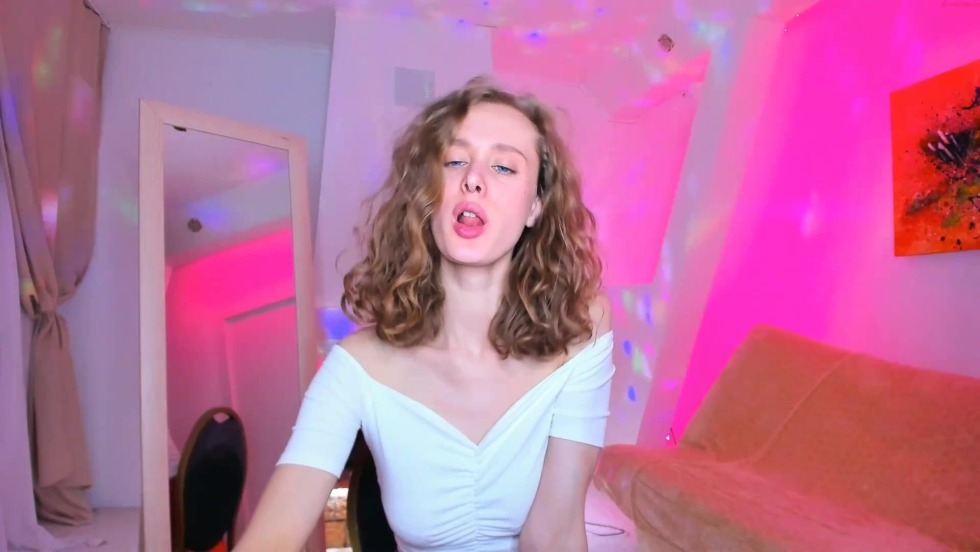 Samantha Jones Canada