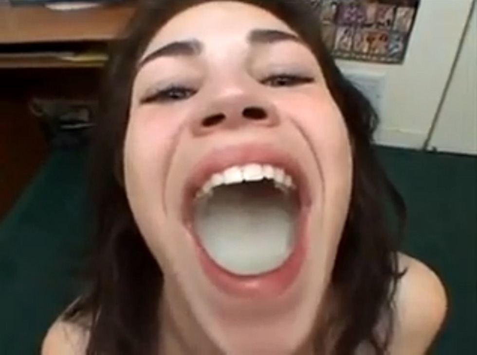 Autumn Falls cum on gif face