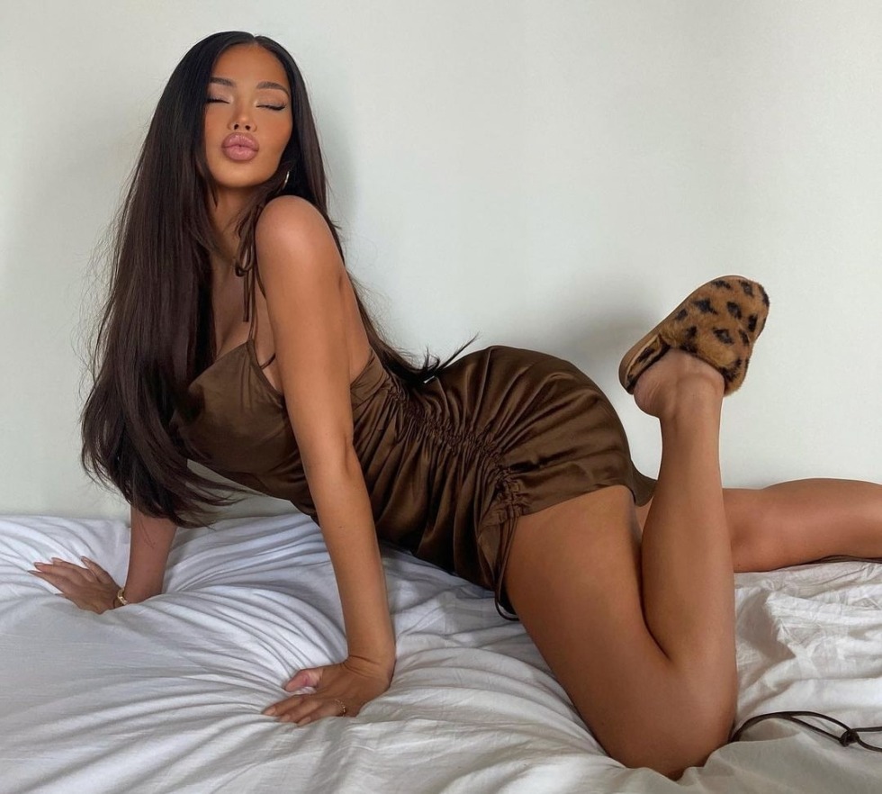 Adele Grizon Instagram star