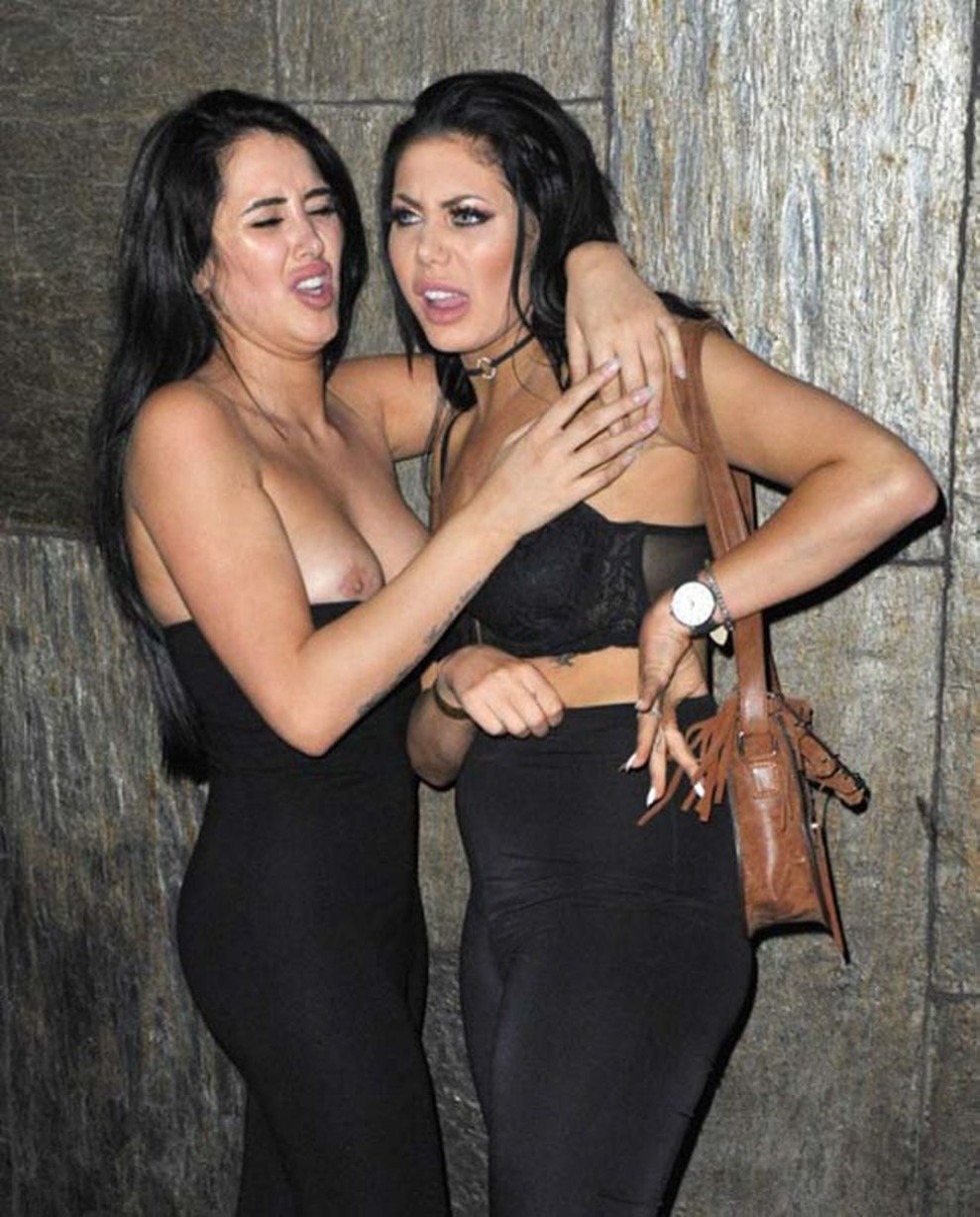 Mernie Simpson Naked at a party