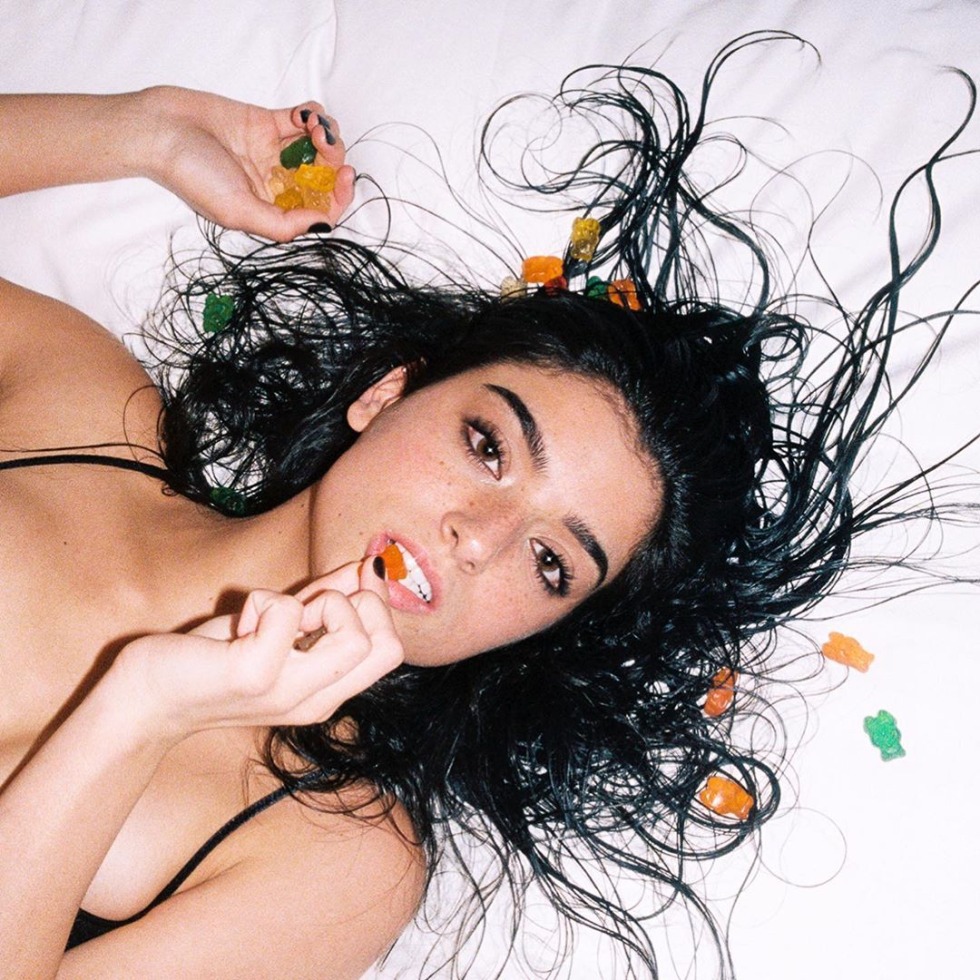 Comic book robbing Futunari