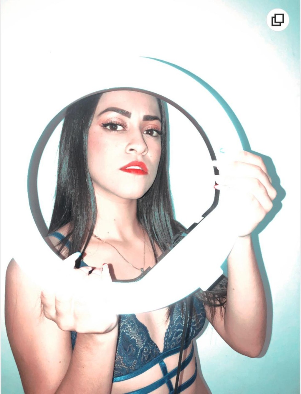 In the style of Max Twain