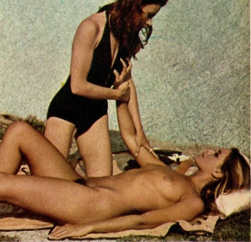 Ladies in a hat without panties