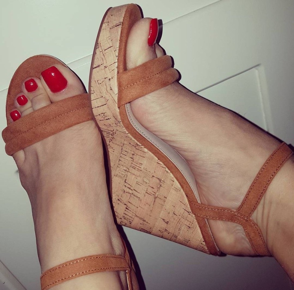 Long pedicure in sabo