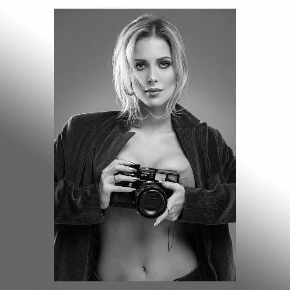 Oksana Dorosh is naked