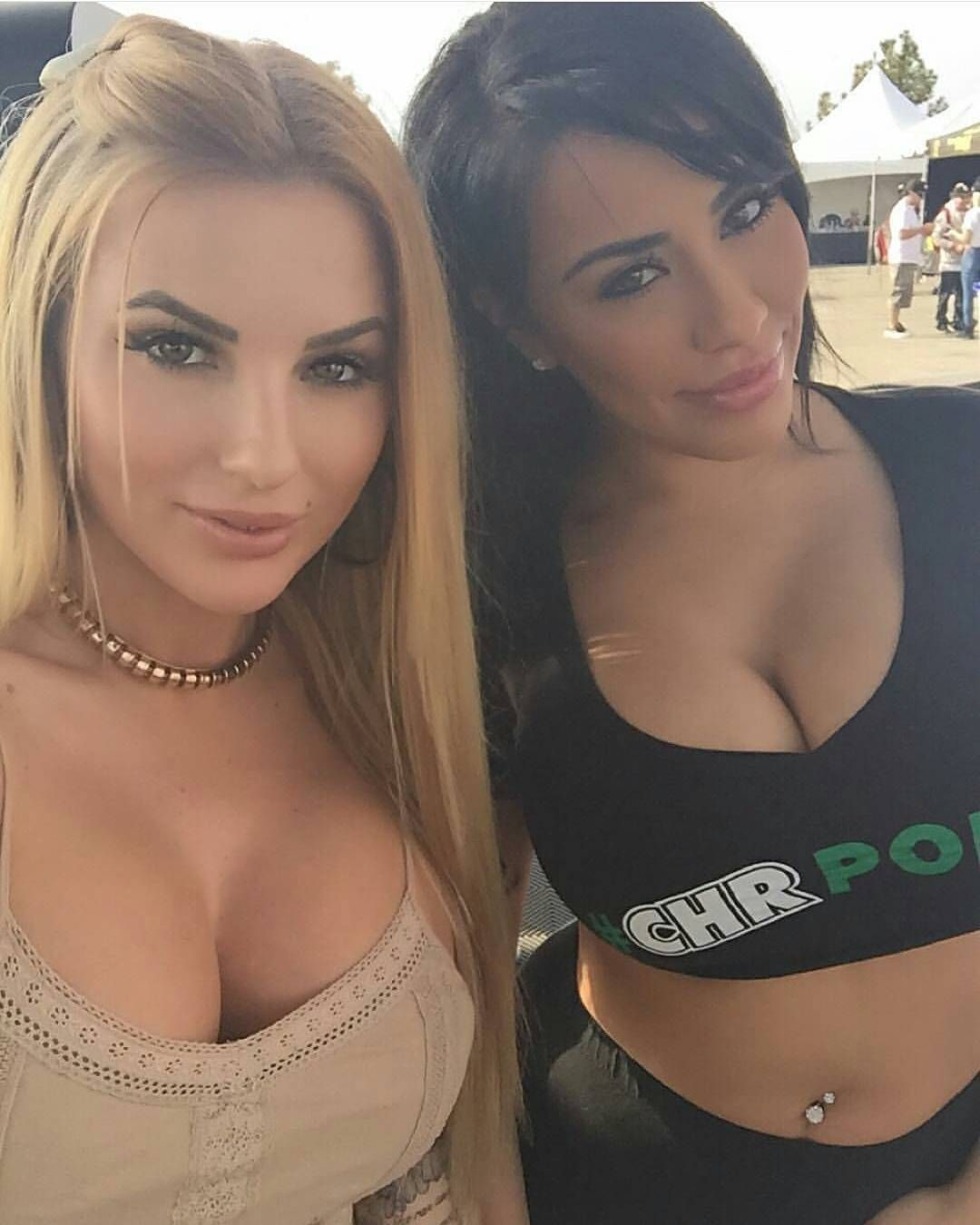 Bunny Barreras Selfie