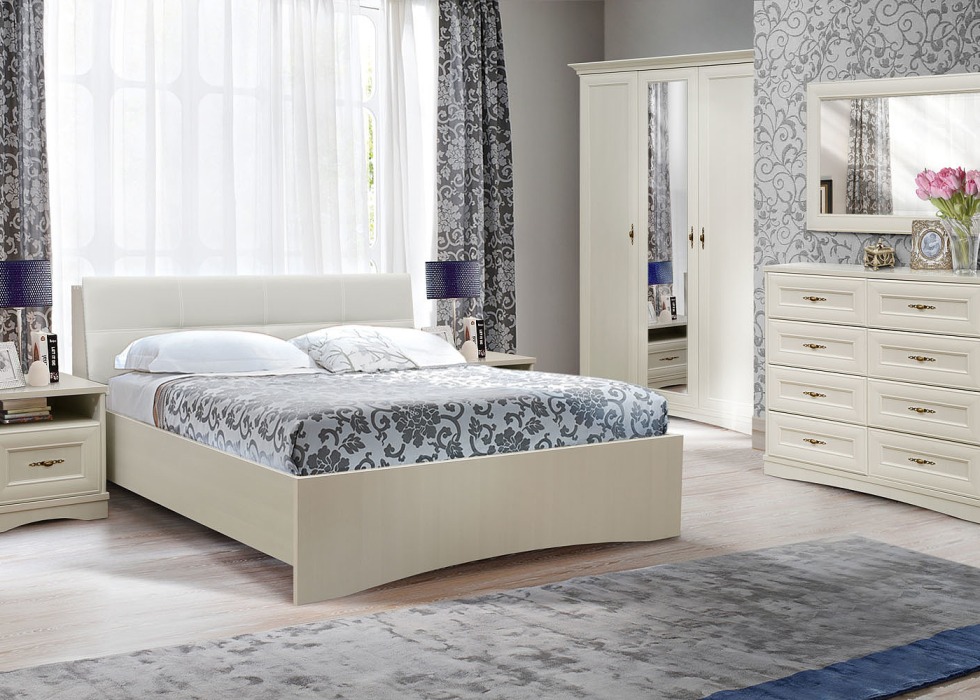 Turin Pinskdrev bedroom