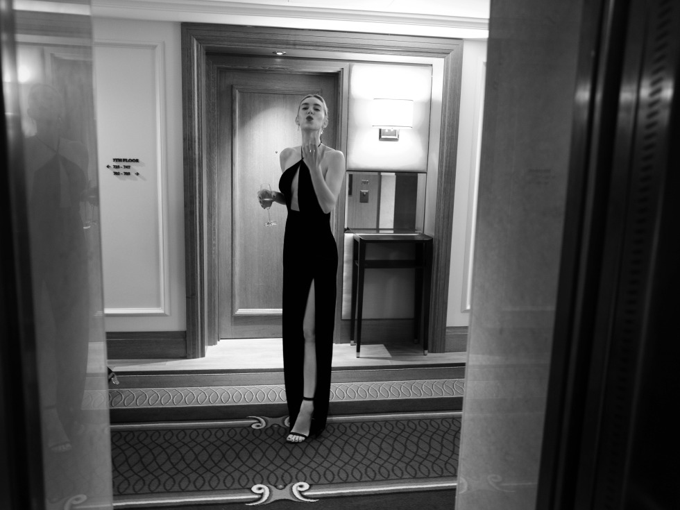 Vanessa Kirby Hatti Show