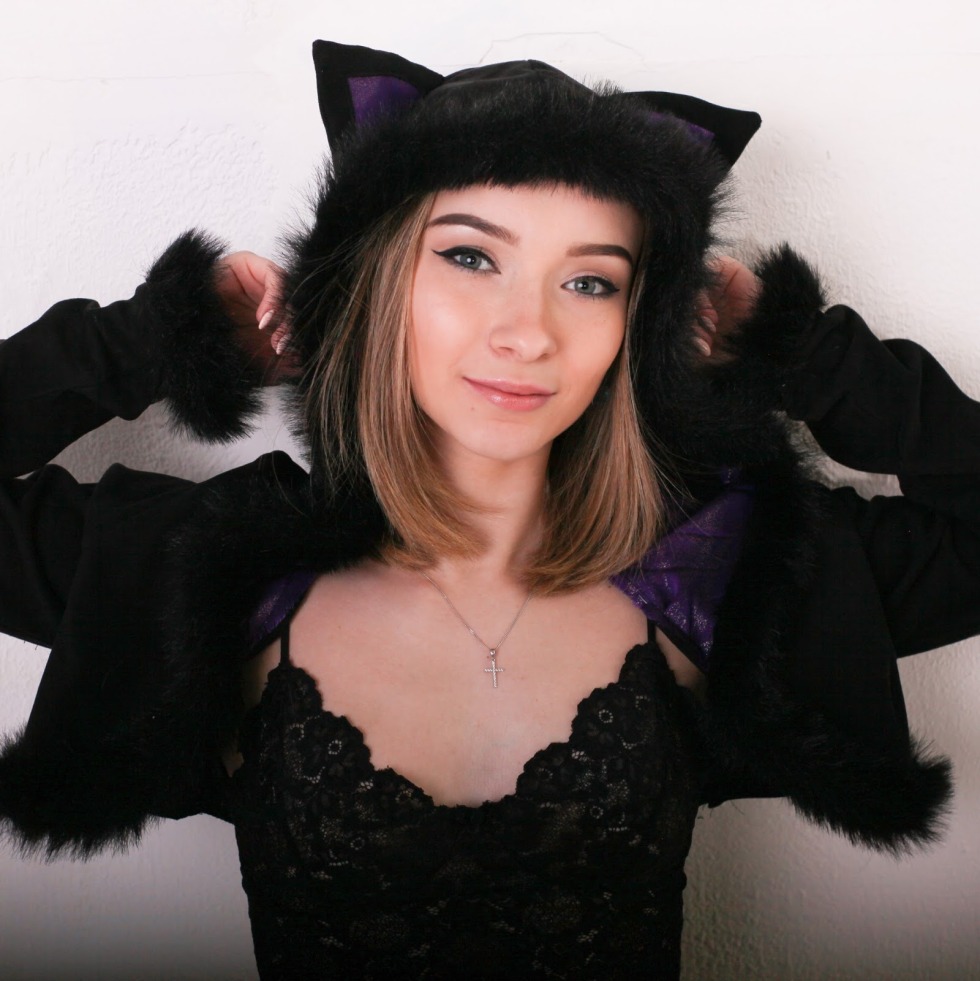 Christina Fomina Alice Marvelcharm