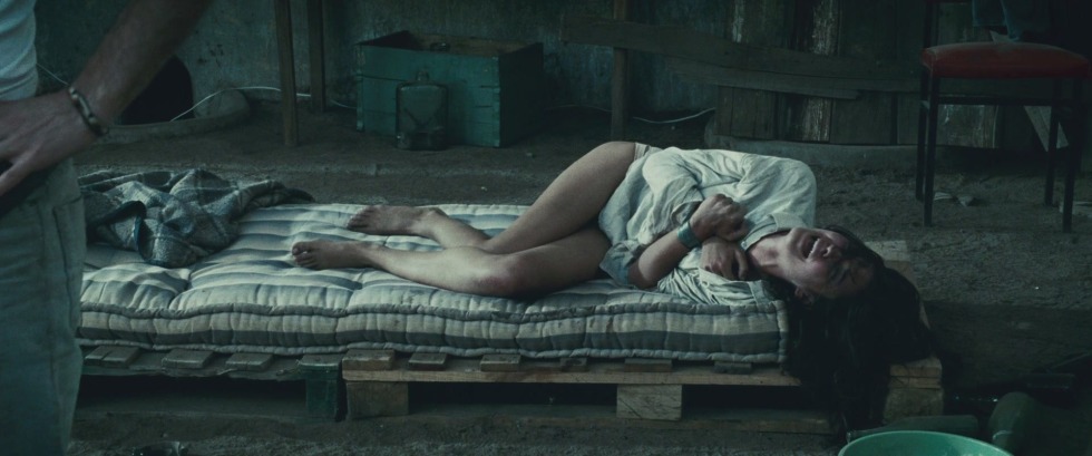 Photos of pregnant girls years old topless