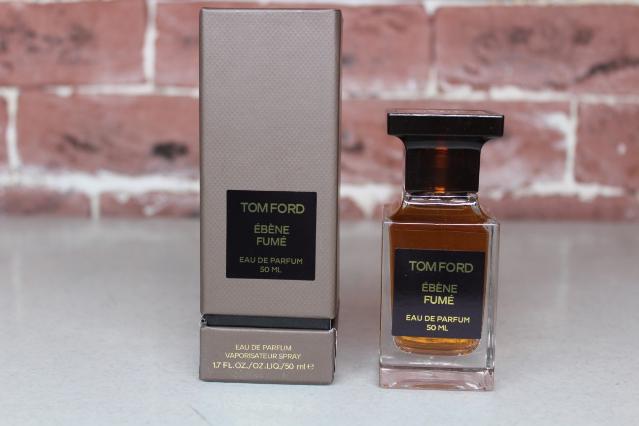 Tom ford ebene fume. Ébène fumé Tom Ford рекламный Постер. Ebene fume Кожануа. Tom Ford ebene fume описание.