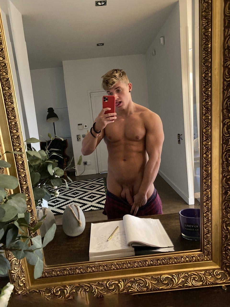 Paul Cassidy (72 photos)