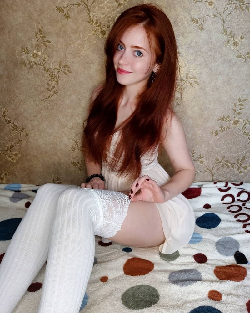 Simpsons Lisa and Bart kiss