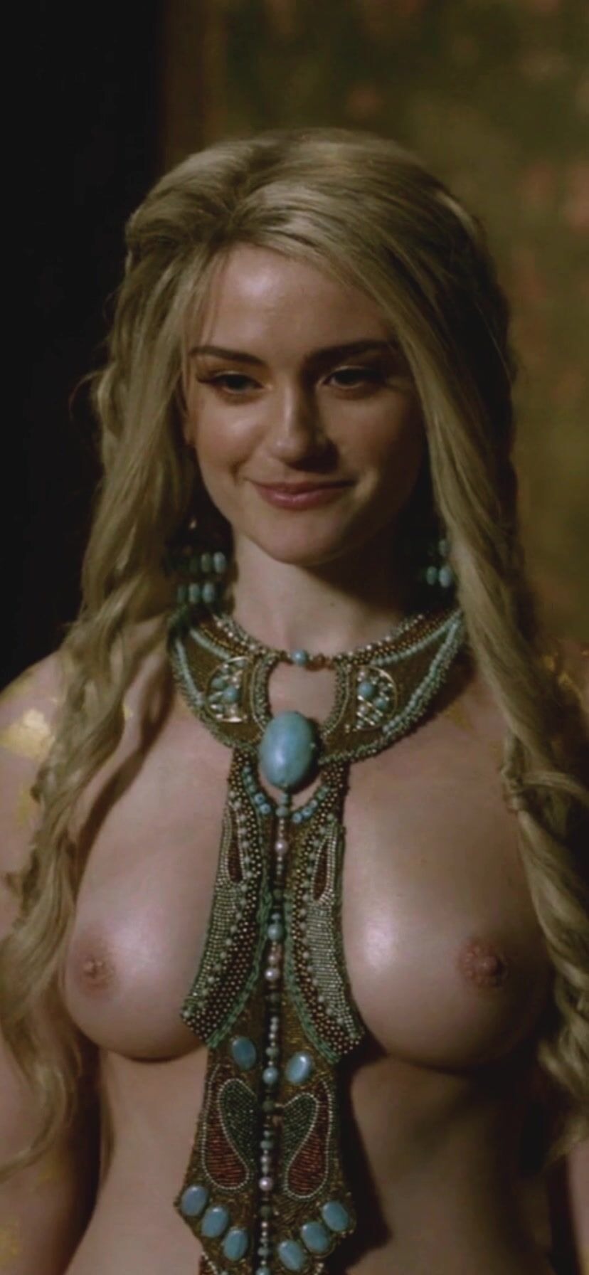 Naked Scarlett Johansson and Anne Hathaway