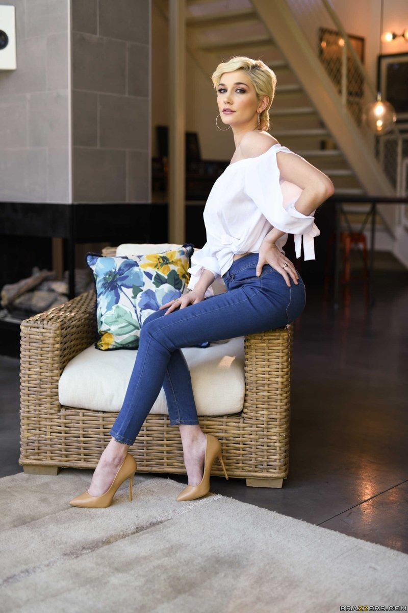 Skye Blue XXX long hair