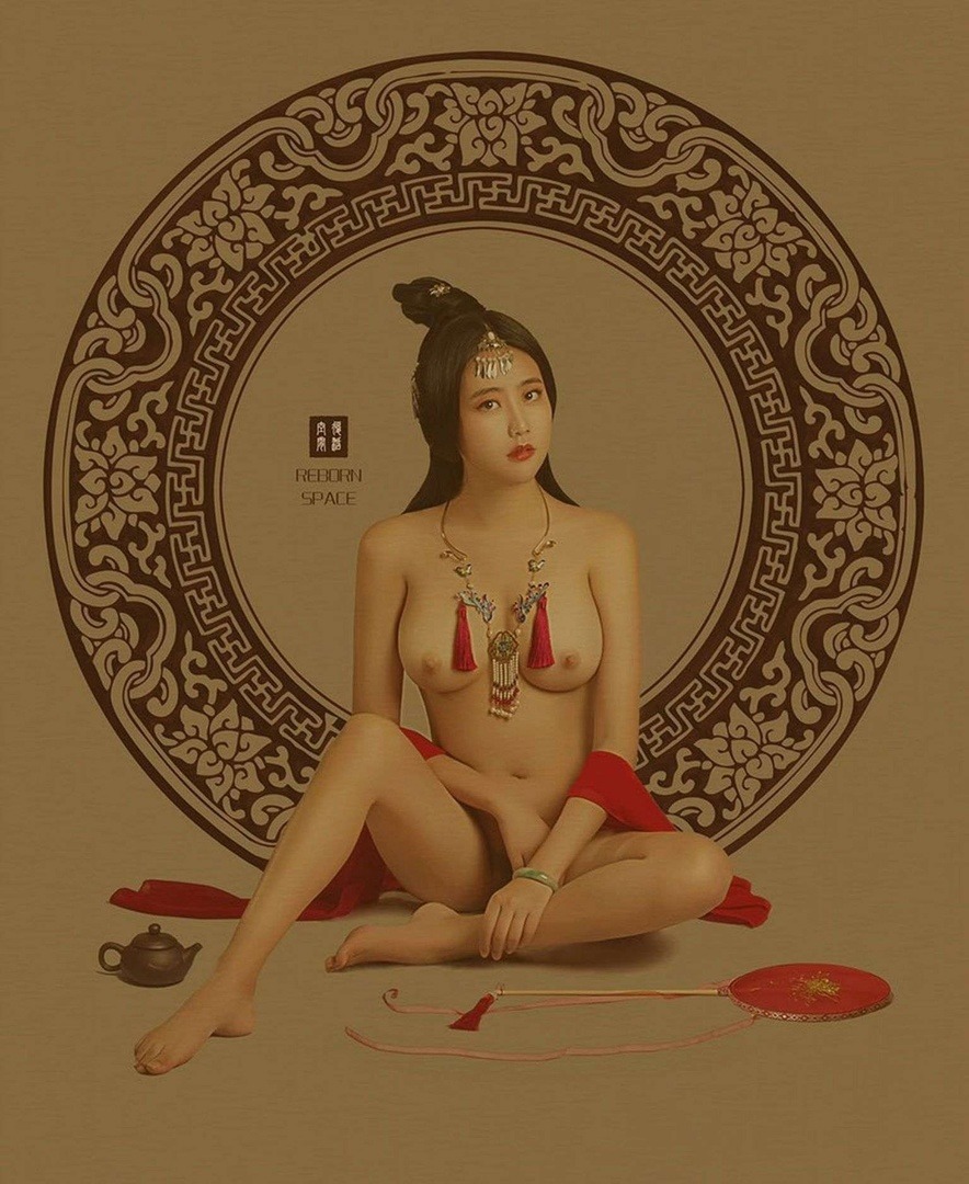 Reborn Space (71 photos)