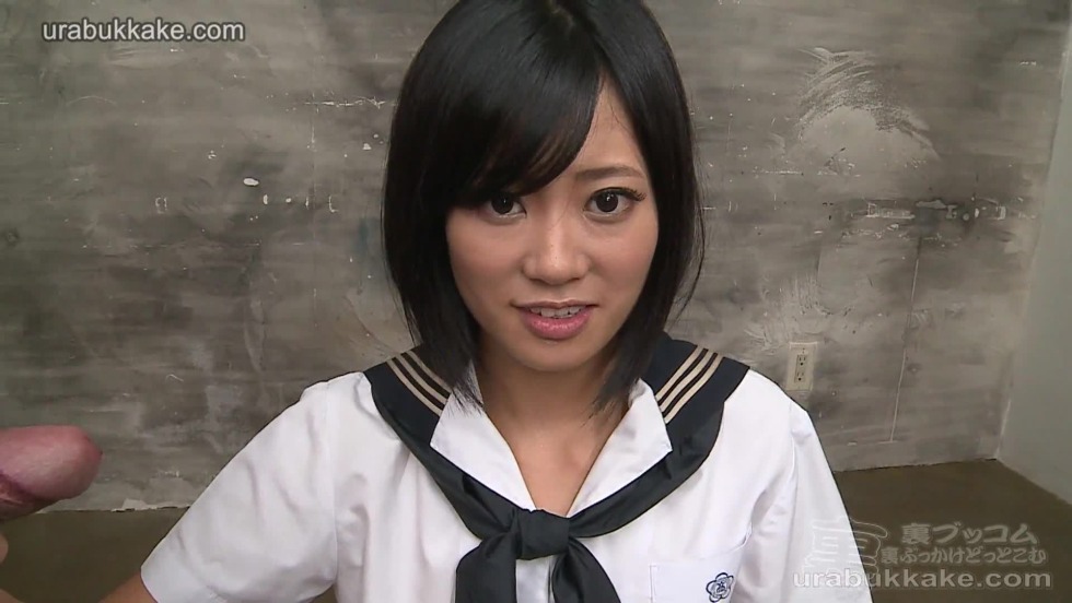 Saw from Asian with blue hair