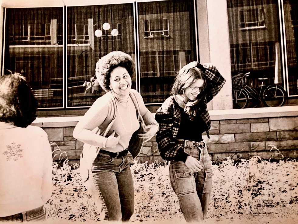 Watch free American vintage mothers photo video