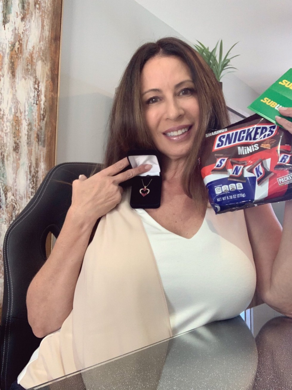 Nikki, Devil Younger Film 2000