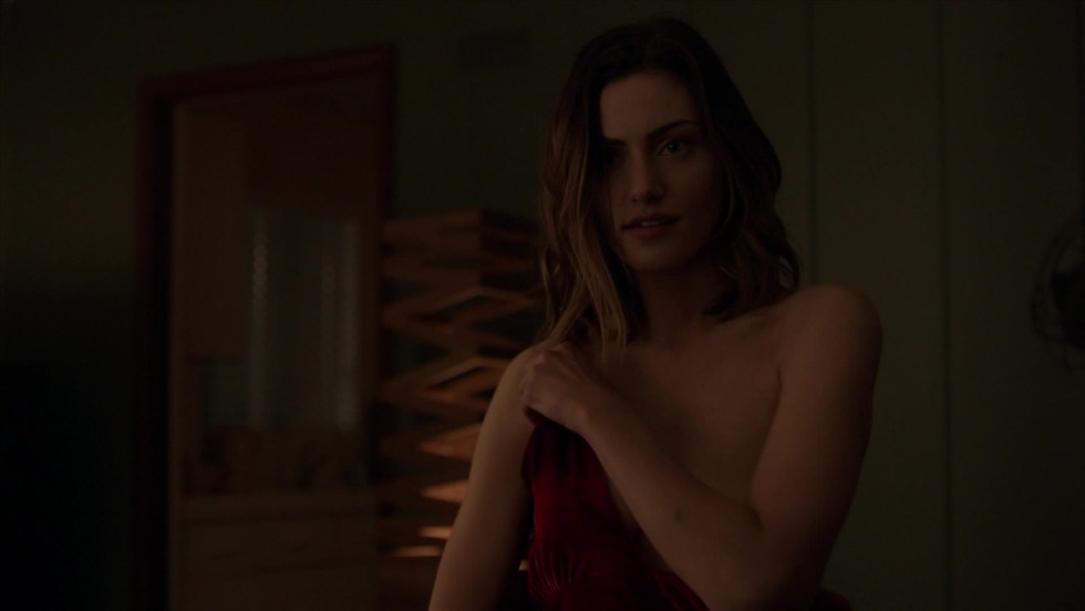 Fibi Dinevor Erotic pictures