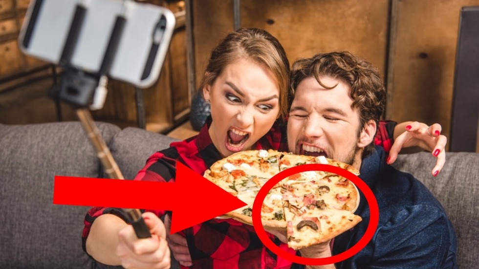 Photoshoot with pizza steam