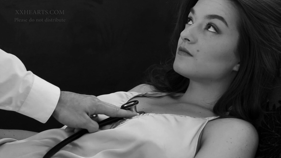 Elizabeth Heartbeat hot photo