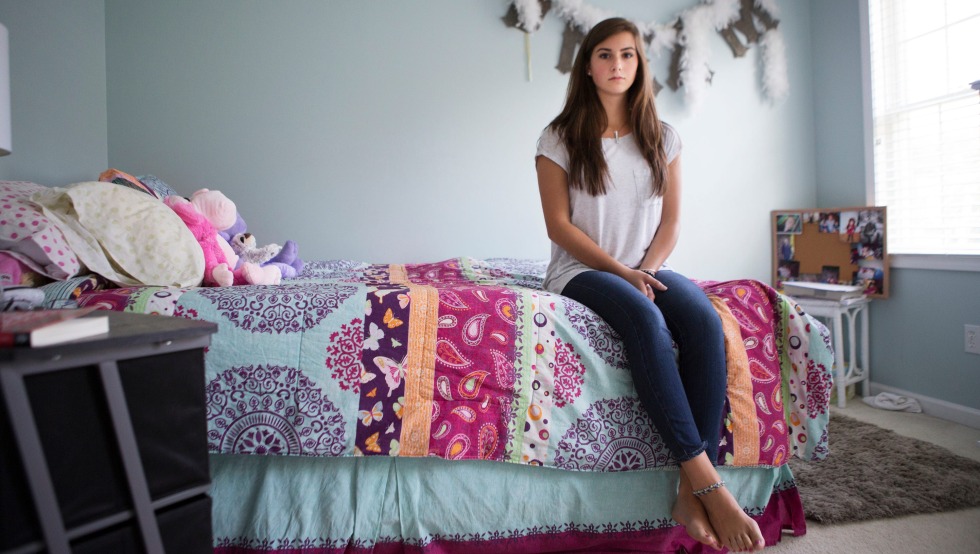 Ebigail Breslin- In the film "Little Miss Happiness"