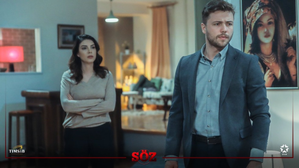 Yasmin Baysal singer