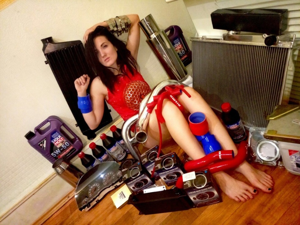 Nastya Tumanova Auto mechanic