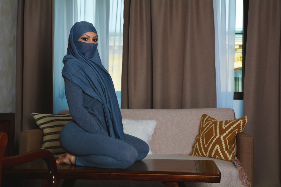 Samantha Ryan in Passionate Bed Sex Scene