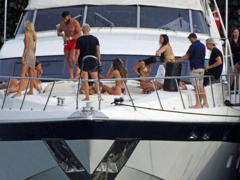 Amelia Watson in full height