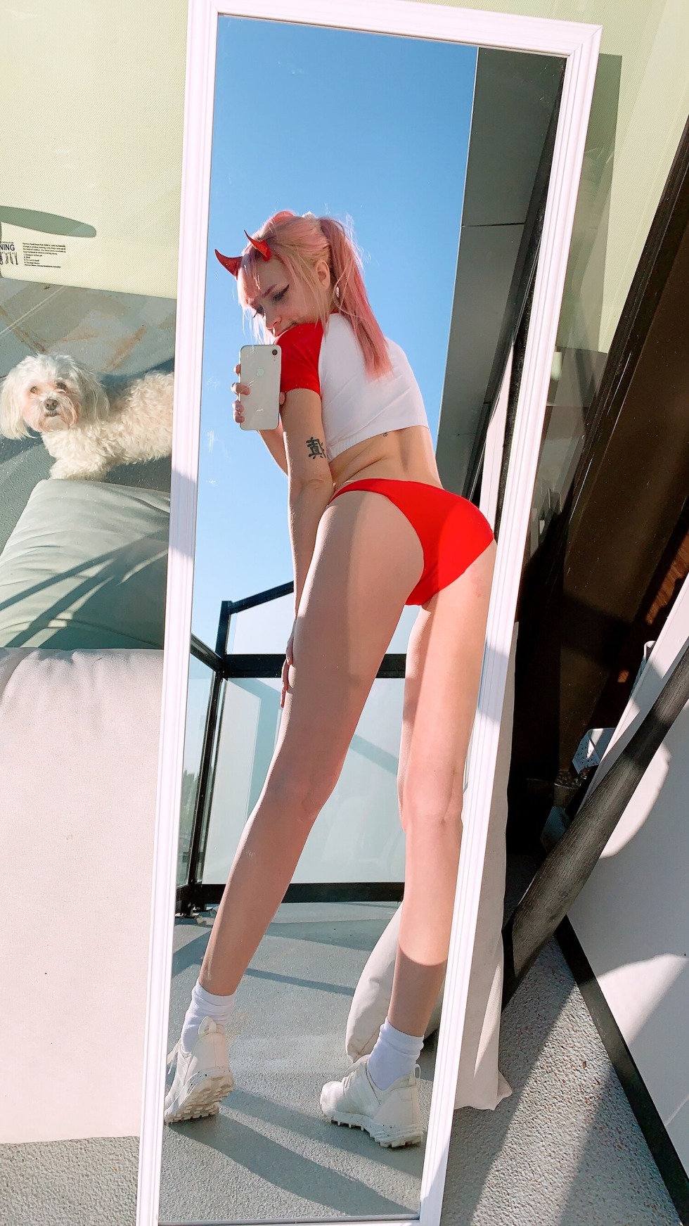 Indigo White Monashka 18