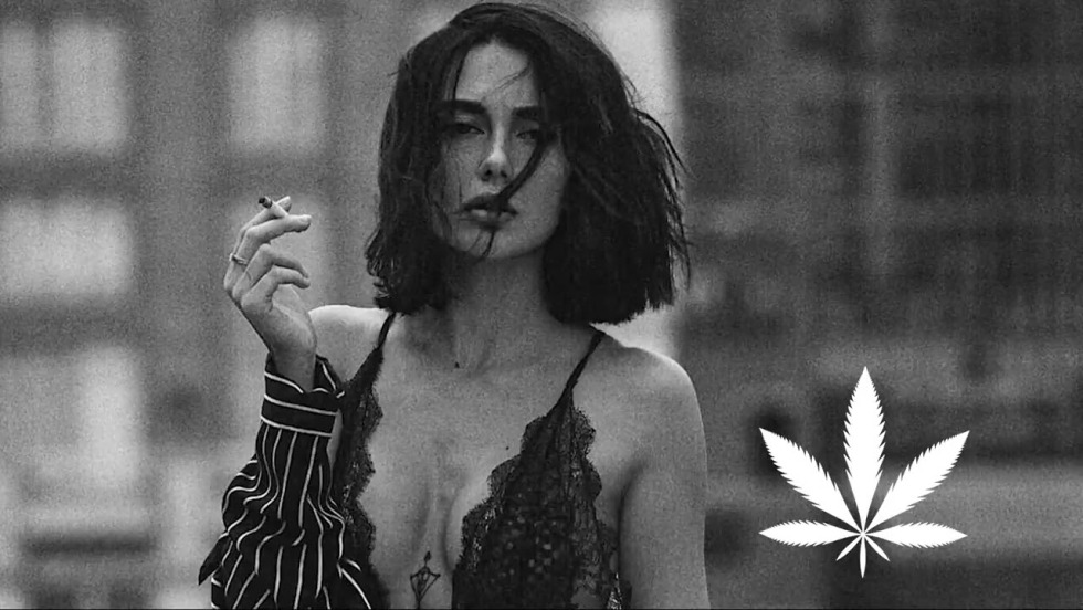 Bratia Stereo - Ayay (ft. Tony Tonite)