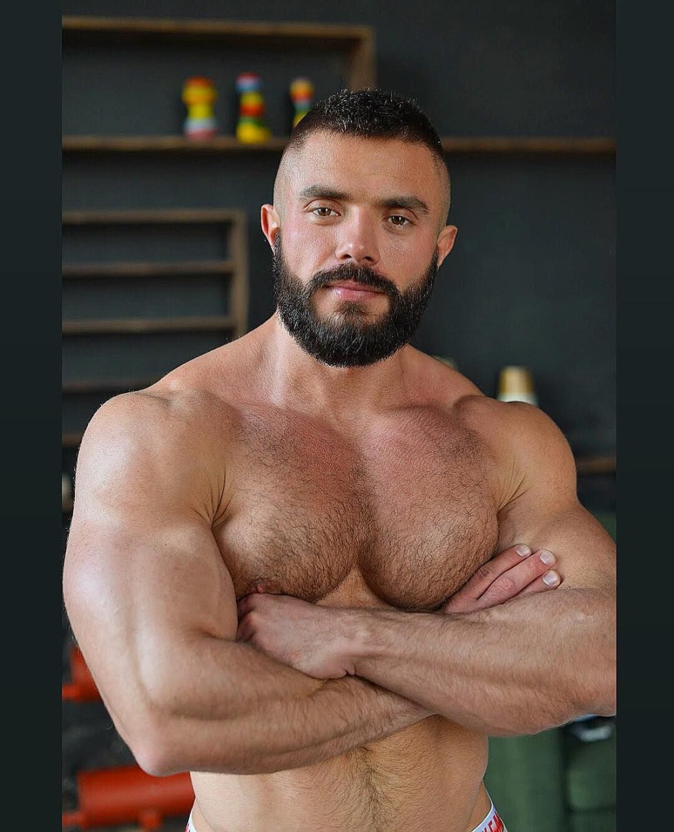 Leo Brown Leo Bartenev