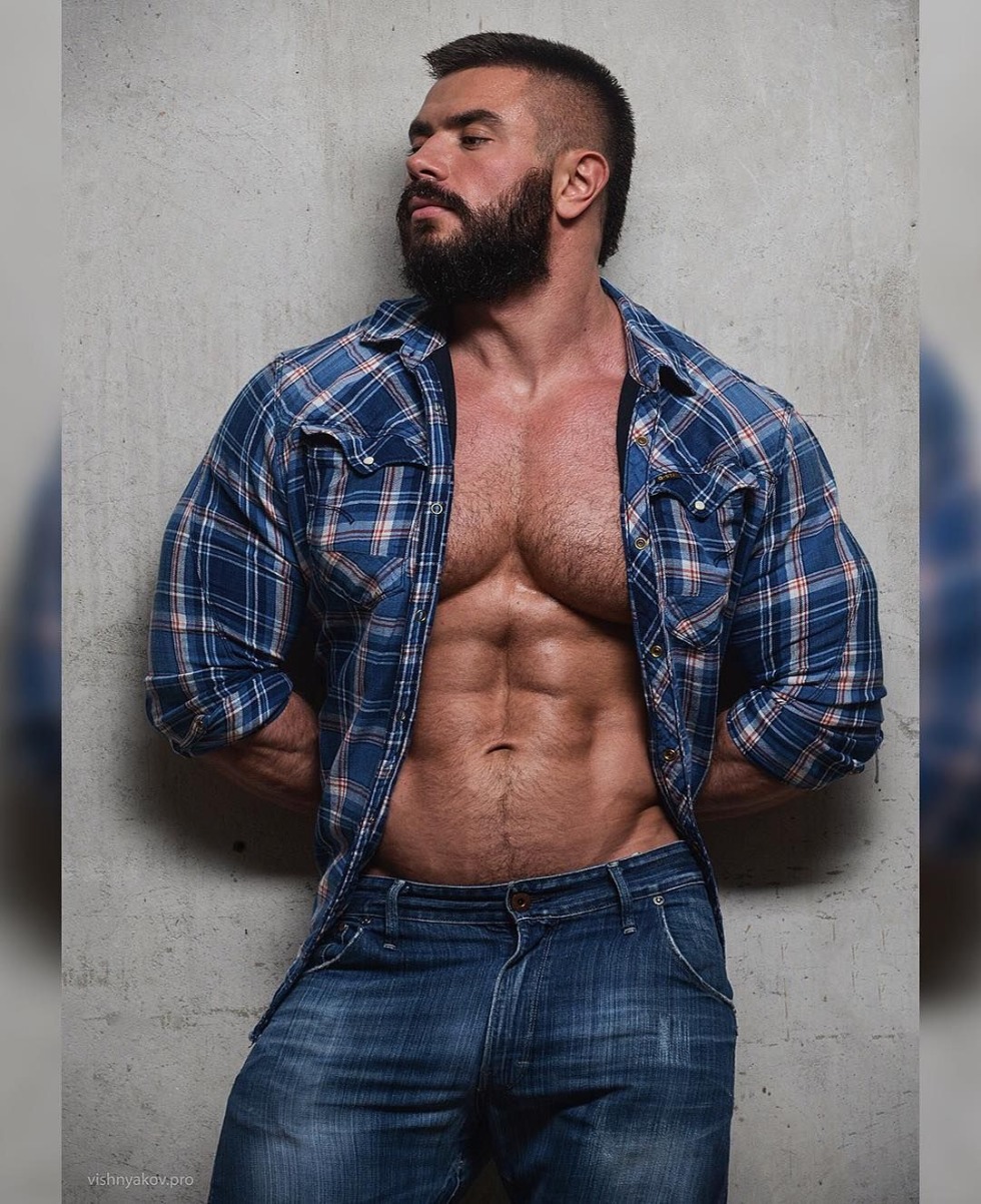 Leonid Bartenev Bodybuilder