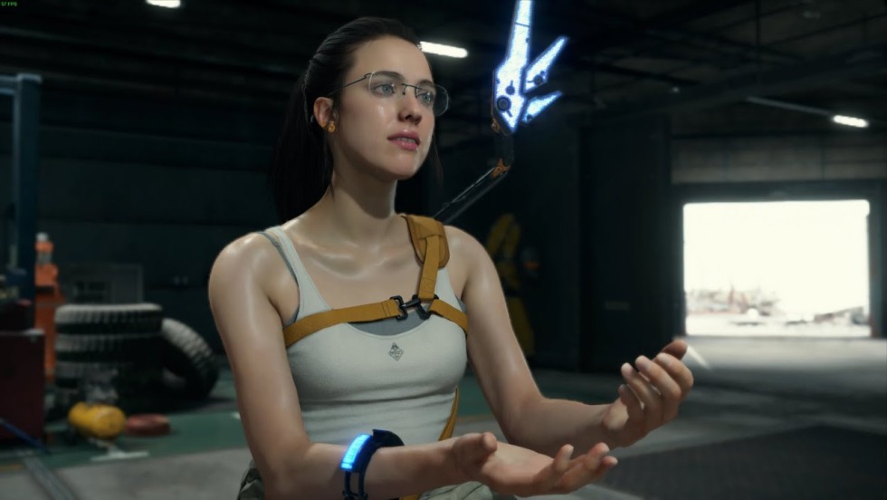 Mom crawls with the baby