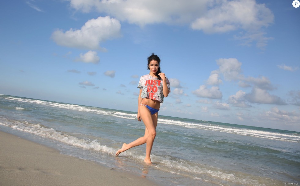 Sabrina Ouazani Bikini