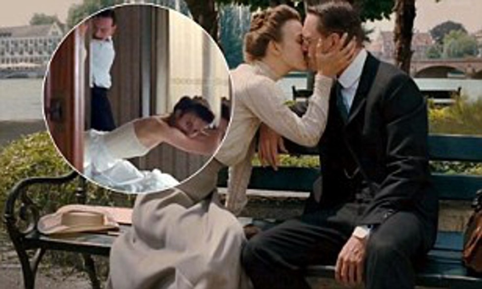 Kira Knightley before and after breast plastic