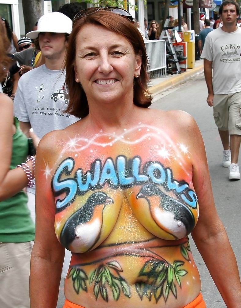 Bodiart on the female body