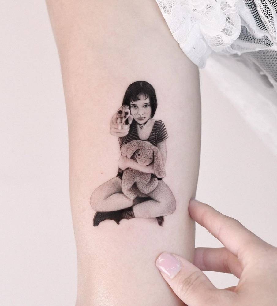 Mathilde Cartoux - Movement Ivory (2014) Nude