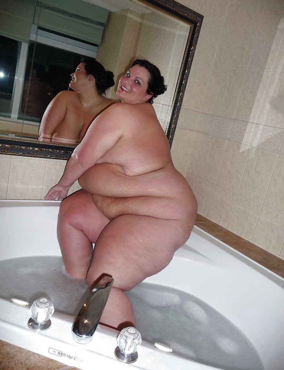 My Chubby Wife in the Bath My Chubby Wife in the Bath