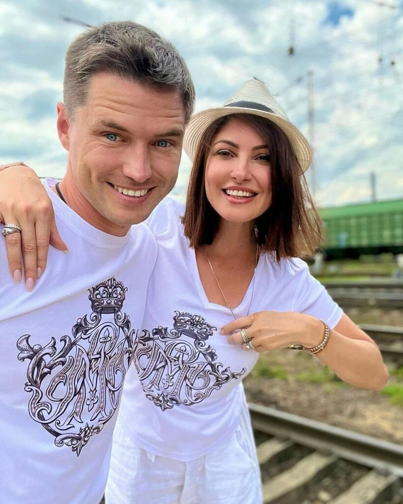 Alexander Sakovich and Anastasia Makeeva