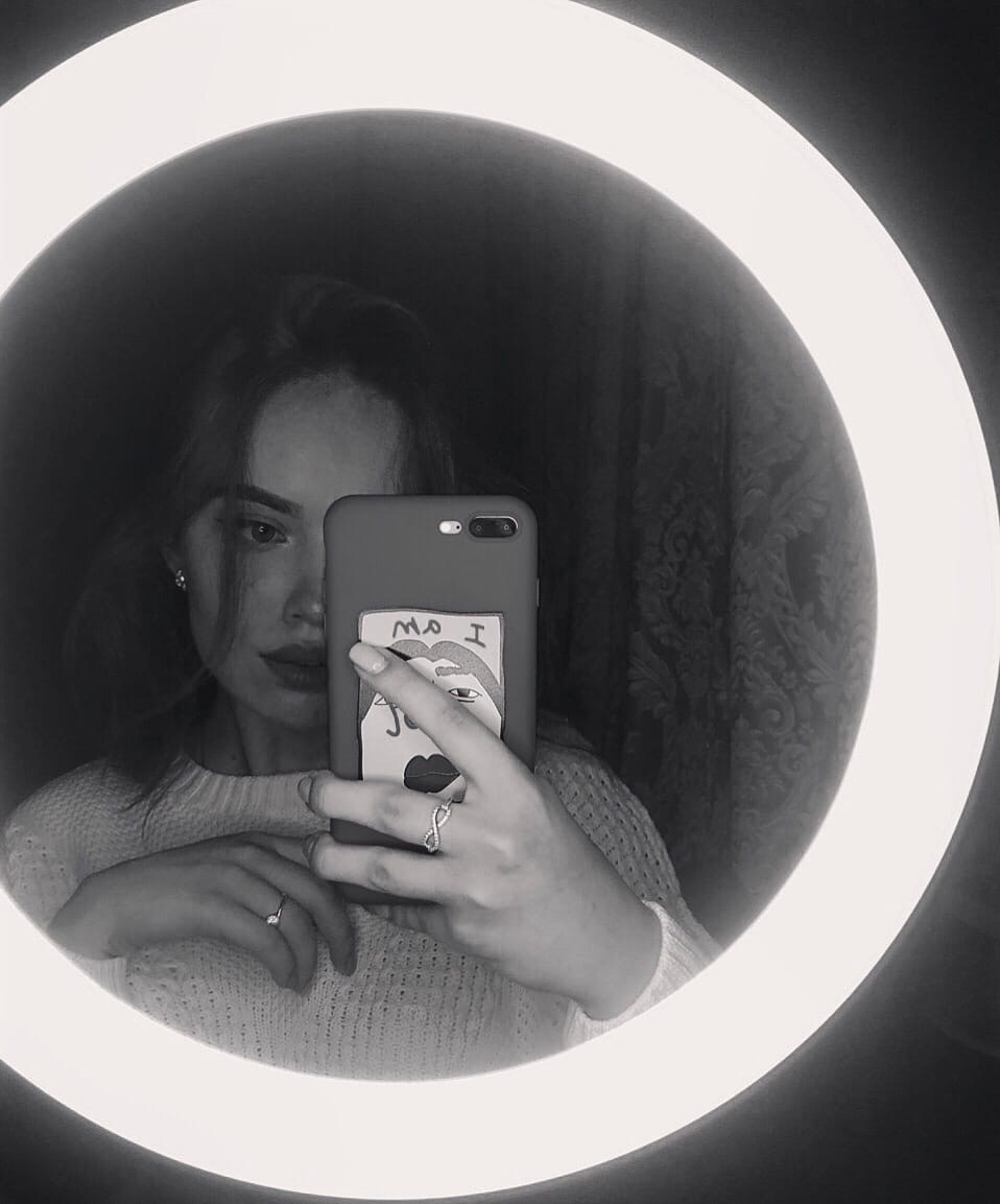 Polina Maxima porn actress