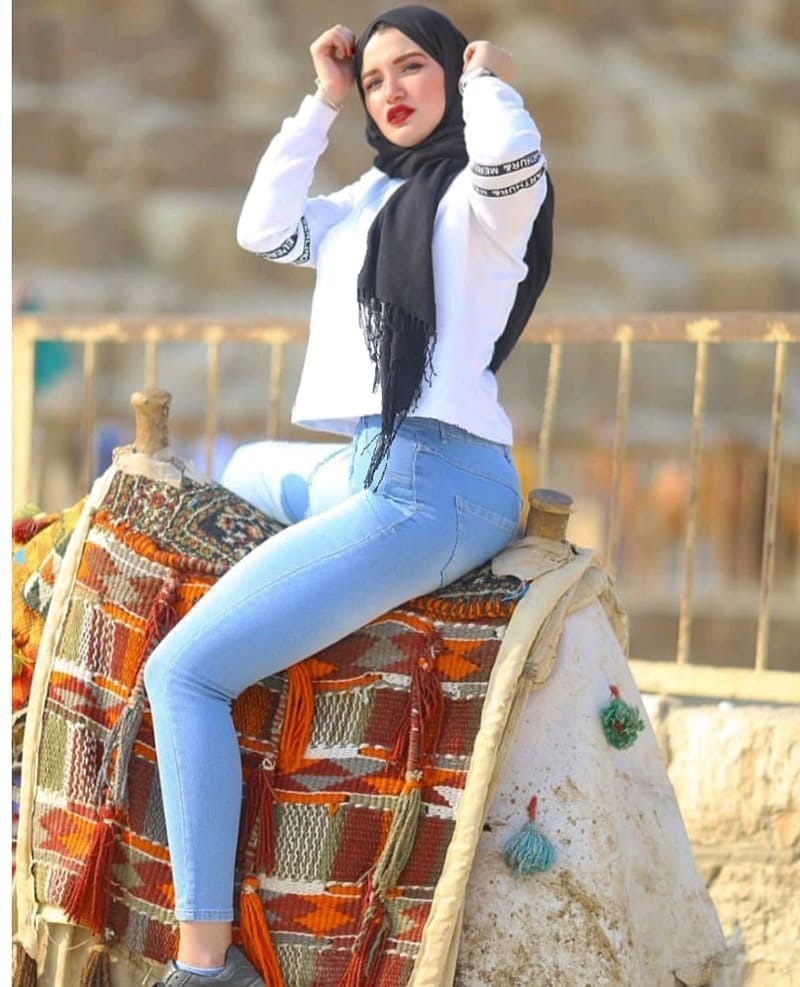 Bus in shirts sexy hijab